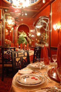 Regency Palace Hotel