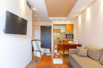 Oasis Hotel Apartments