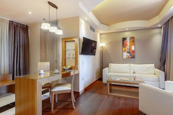 Oasis Hotel Apartments