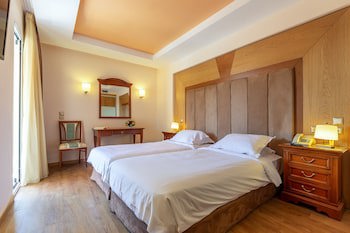 Oasis Hotel Apartments