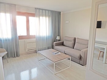 Prestige Mar Y Sol