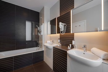 Craves Hotel