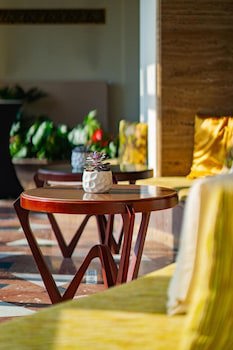 Grand Hotel International