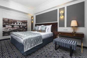 Grand Hotel International