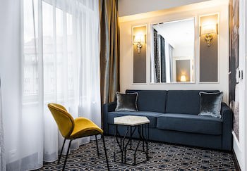 Grand Hotel International