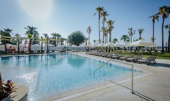Lordos Beach Hotel & Spa