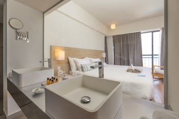 Sandy Beach Hotel & Spa fotoğrafı