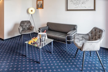 Hotel Belmondo Leipzig Airport galeri fotoğrafı