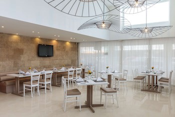 Best Western Plus Hotel Plaza