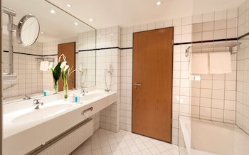 Dorint Kongresshotel Dusseldorf/Neuss galeri fotoğrafı