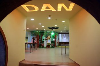 Dan Eilat