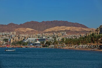 Dan Eilat