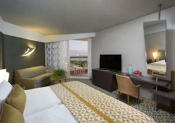 Dan Eilat