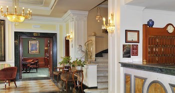 Mecenate Palace fotoğrafı