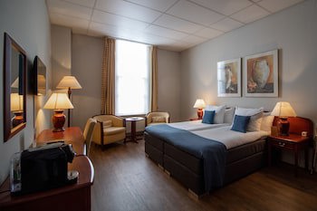 Grand Hotel De Draak And Residence Dagmara