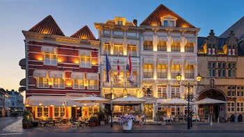 Grand Hotel De Draak And Residence Dagmara