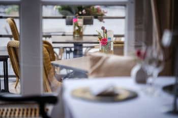 Grand Hotel De Draak And Residence Dagmara