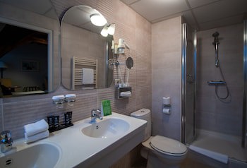 Grand Hotel De Draak And Residence Dagmara