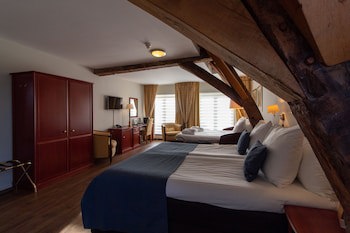 Grand Hotel De Draak And Residence Dagmara