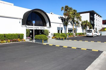 Commodore Airport Hotel