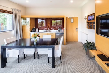 Commodore Airport Hotel