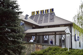Airport Hotel Mara