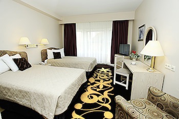 Airport Hotel Mara