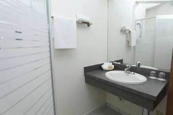 Airport Hotel Mara