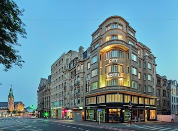 City Hotel