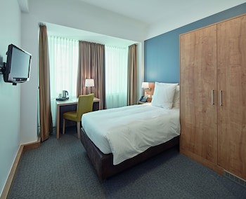City Hotel