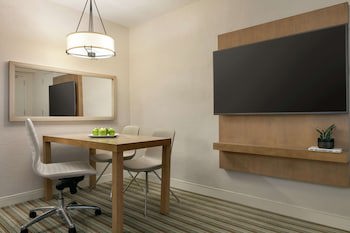 Embassy Suites By Hilton San Juan Hotel & Casino