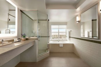Embassy Suites By Hilton San Juan Hotel & Casino