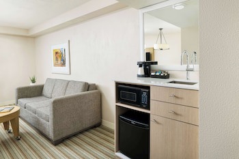 Embassy Suites By Hilton San Juan Hotel & Casino