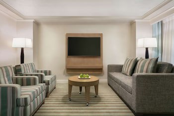 Embassy Suites By Hilton San Juan Hotel & Casino