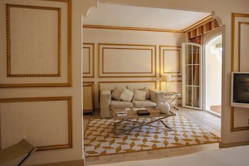 Las Dunas Grand Luxury Hotel