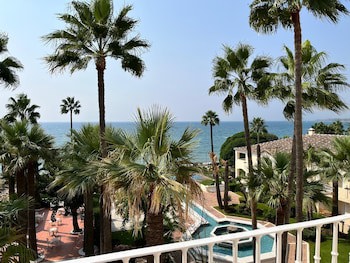 Las Dunas Grand Luxury Hotel