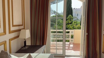 Las Dunas Grand Luxury Hotel