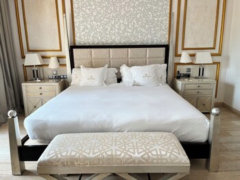 Las Dunas Grand Luxury Hotel