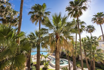 Las Dunas Grand Luxury Hotel