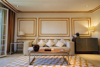 Las Dunas Grand Luxury Hotel