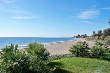 Las Dunas Grand Luxury Hotel