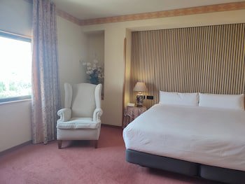 Hotel Sercotel Cuatro Postes