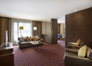 Dusit Princess Srinakarin