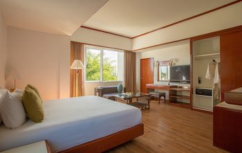 Centara Life Hotel Mae Sot