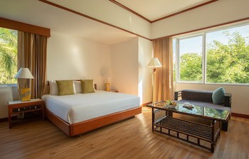 Centara Life Hotel Mae Sot