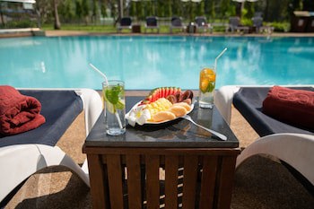 Centara Life Hotel Mae Sot