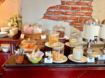 Centara Life Hotel Mae Sot