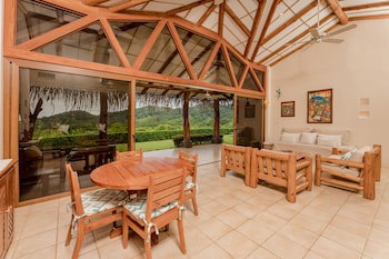 Punta Islita, Autograph Collection