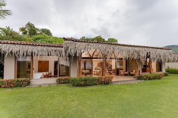 Punta Islita, Autograph Collection