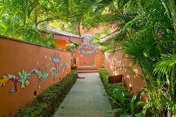 Punta Islita, Autograph Collection